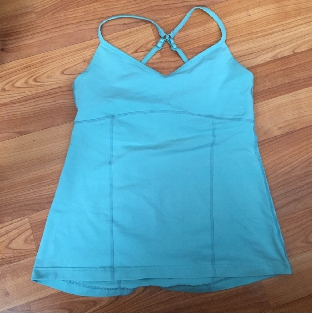 Lululemon tank